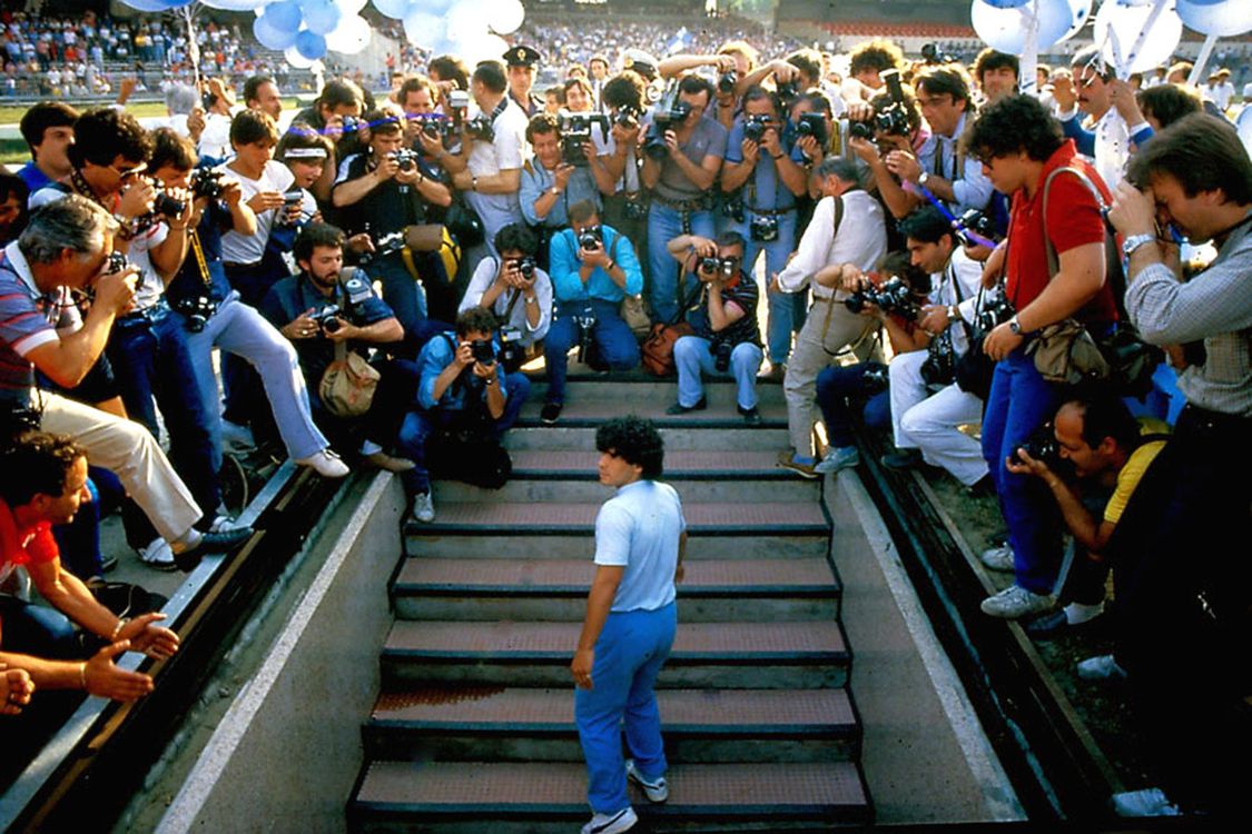 Diego-Maradona st 8 jpg sd-low copyright-alfredo-capozzi