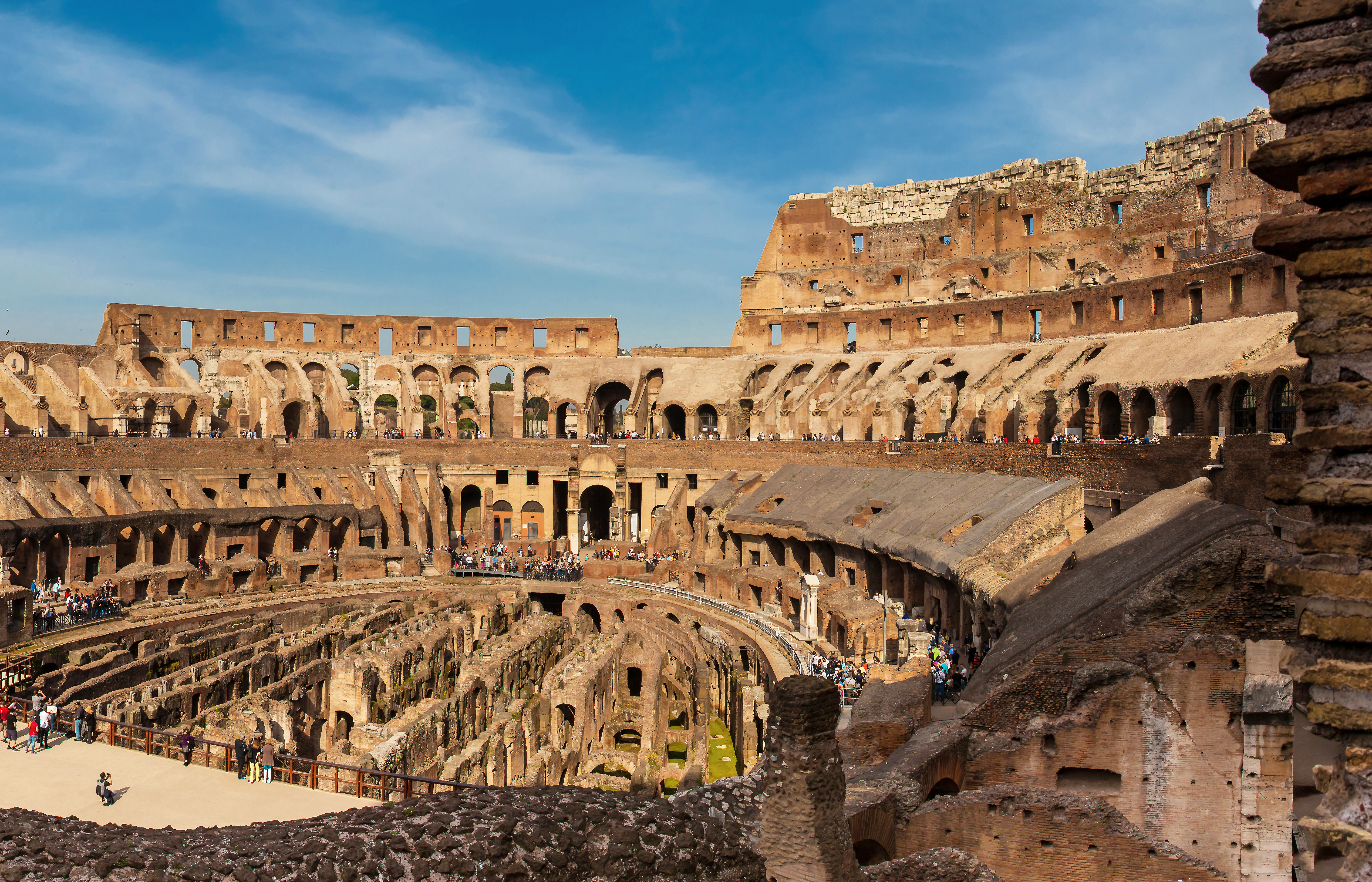Binnenkant van het Colosseum, Rome, Italië