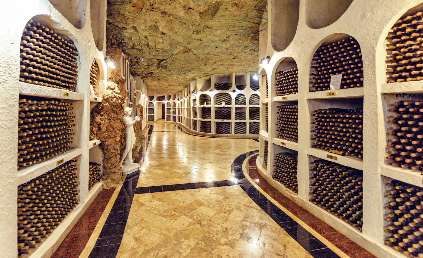 De gangen van wijnkelder Cricova, Moldavië